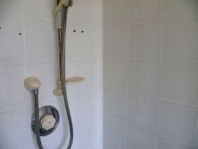 Gruby Ceramic Tiled Shower in Bishopton After